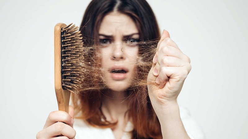 QUEDA DOS CABELOS, PREOCUPAÇÃO TAMBÉM PARA AS MULHERES